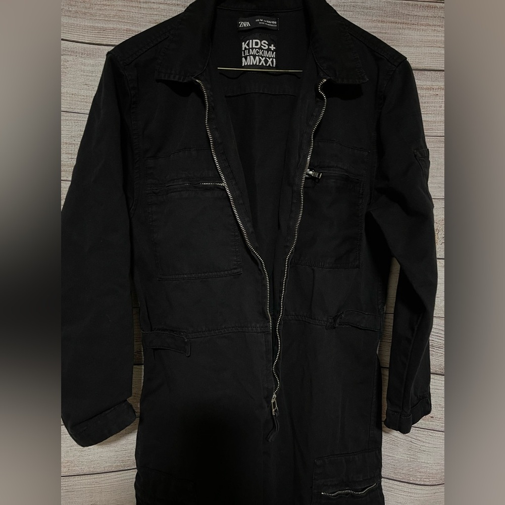 Kids Zara jumpsuit size Medium Black zip up